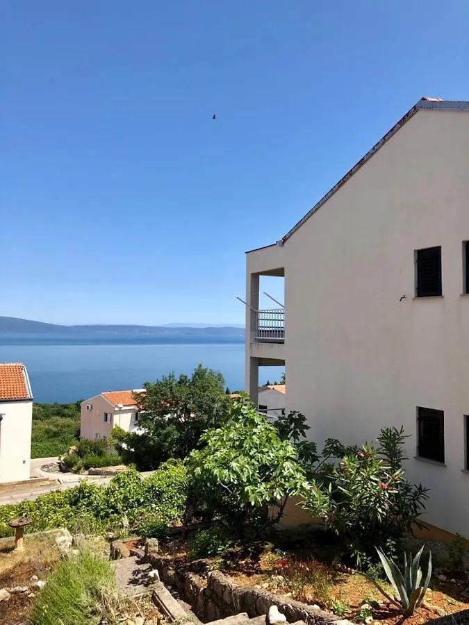 Anna Apartment Ravni